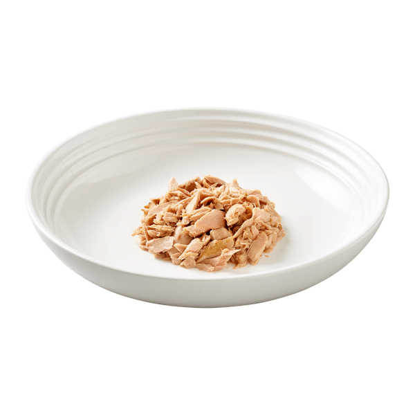 Isolated image of Reveal tuna cat food on plate