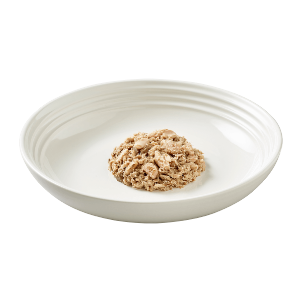 Isolated image of Reveal sardine cat food with mackerel on plate